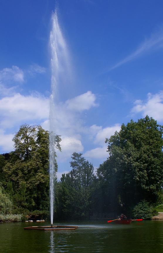 Wasserfont?ne im Bootsteich