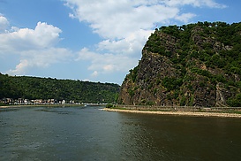 Loreley-Felsen und St.Goar