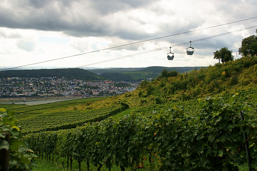 Seilbahn parallel zum Brahmsweg