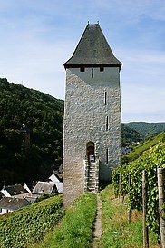 Postenturm von Seite